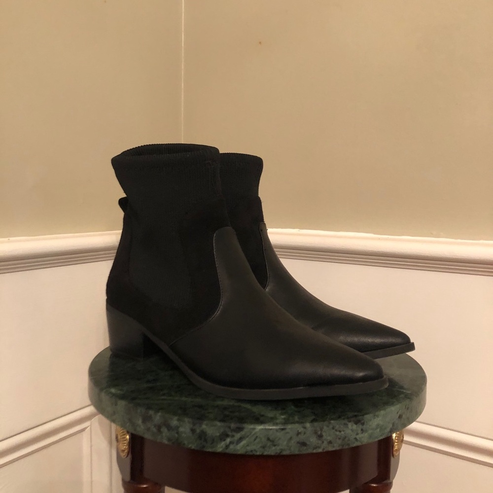 Chelsea boot with small heel